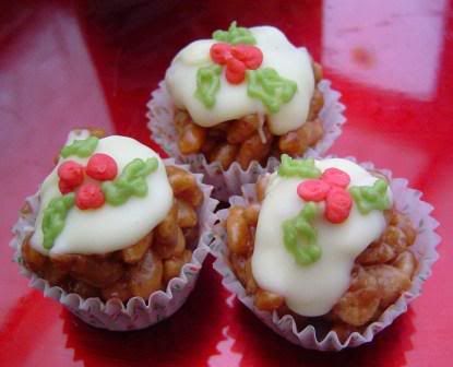 miniKrispieChristmaspuddings.jpg
