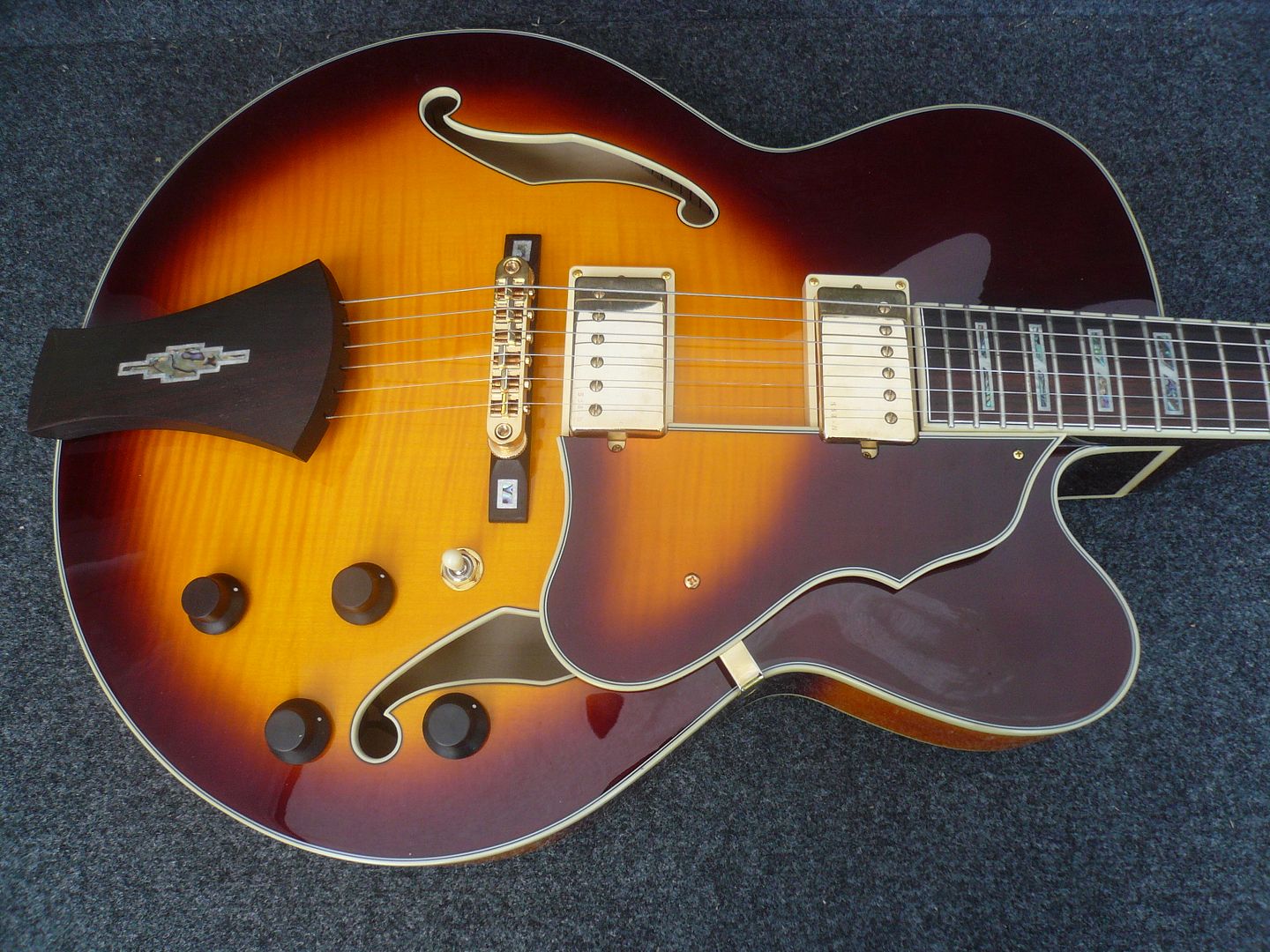 IBANEZ Artcore VT04 Tailpiece ROSEWOOD FOR AF105 JAZZ ARCHTOP GUITAR