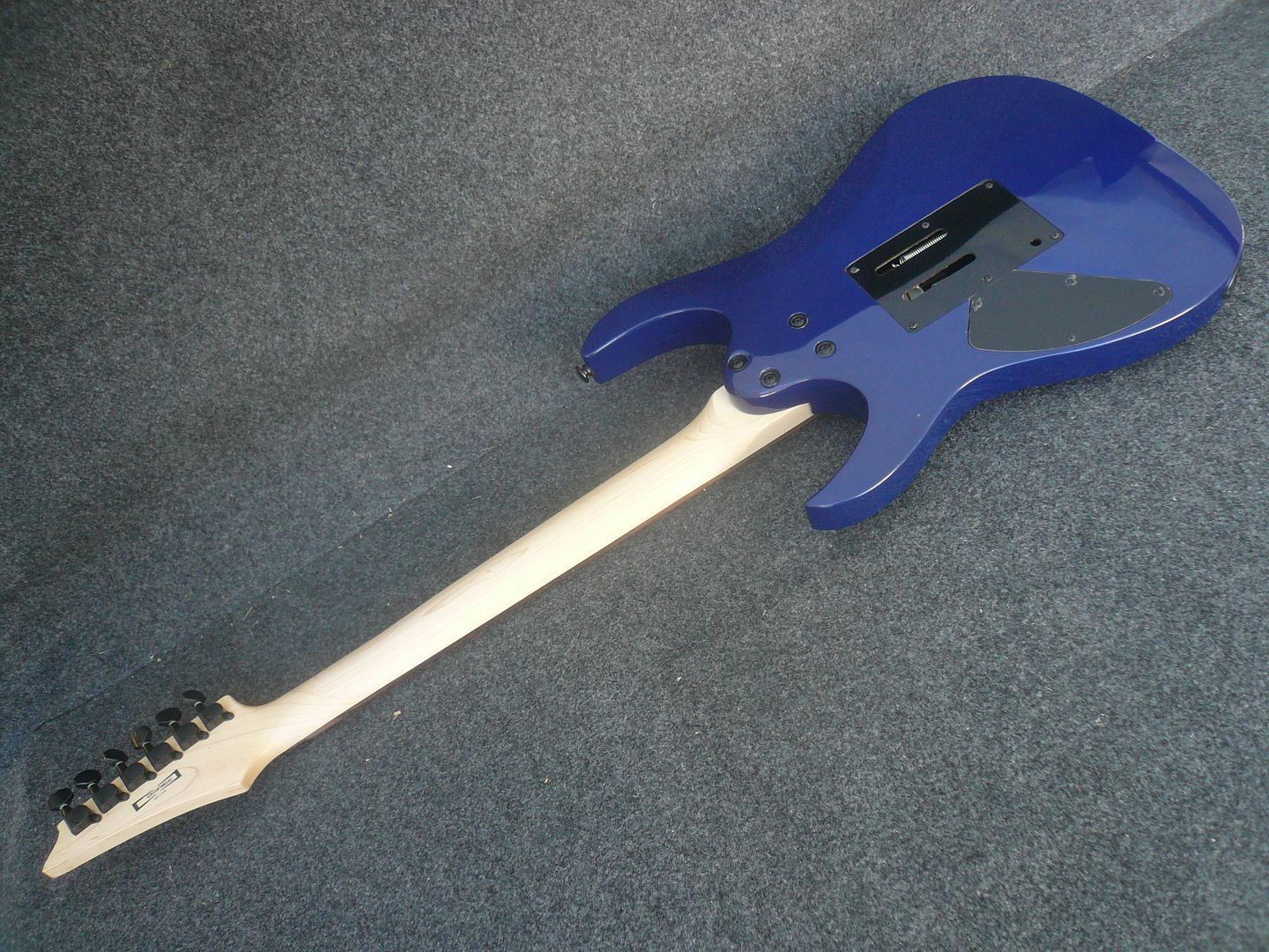 IBANEZ GRGA42TQATBB ELECTRIC SOLID BODY GUITAR EMG PICKUPS Edge III