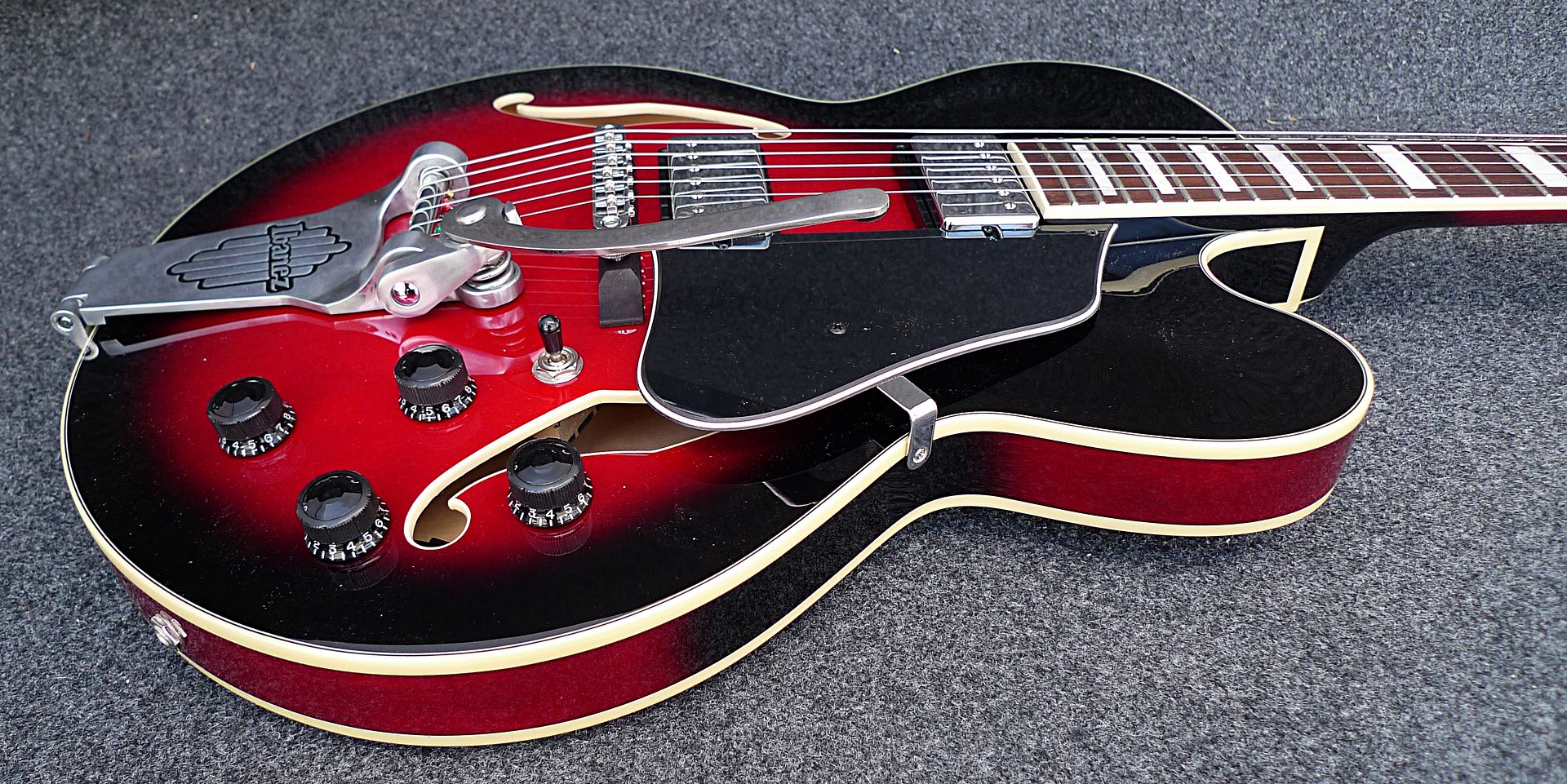 IBANEZ AFS75TTRS JAZZ ARCHTOP L5 L5 ELECTRIC HOLLOWBODY THIN red