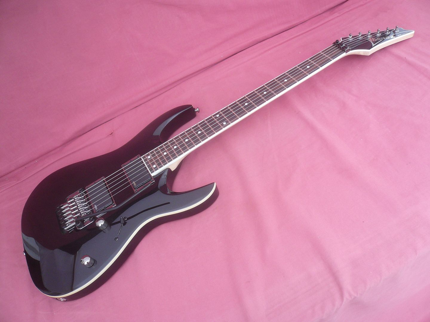 IBANEZ RGA42T BLACK SOLID BODY ELECTRIC GUITAR BLACK HOT PRO GUITAR EMG PICKUPS eBay