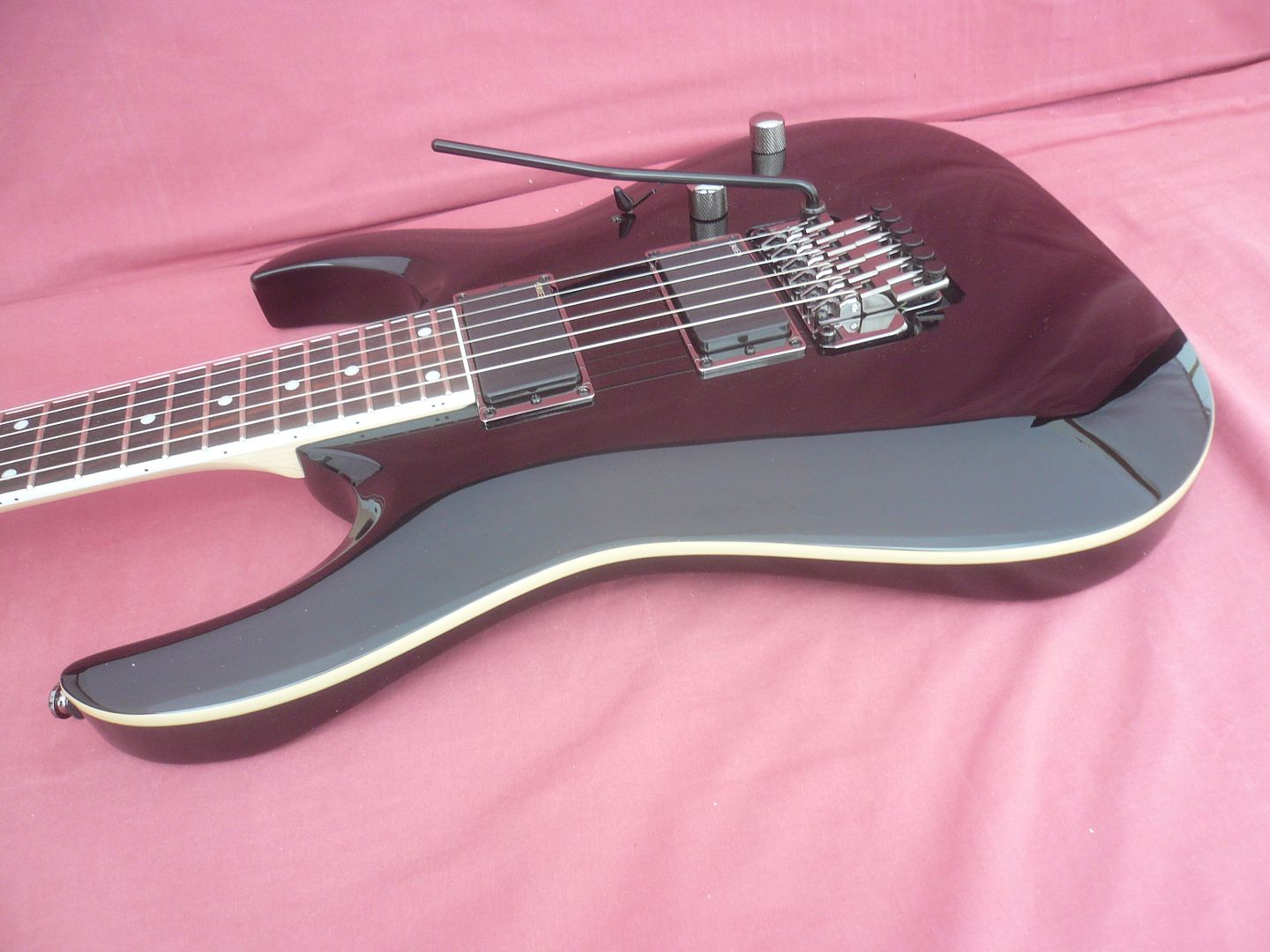 IBANEZ RGA42T BLACK SOLID BODY ELECTRIC GUITAR BLACK HOT PRO GUITAR EMG