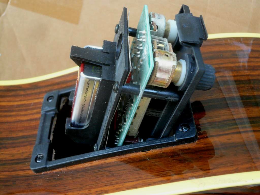 Ibanez FISHMAN PREFIX PLUS PREAMP ACTIVE EQ , SONICORE TRANSDUCER, END